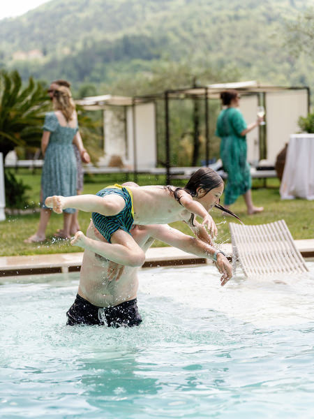 Guests celebrating the day after wedding in Tuscany countryside