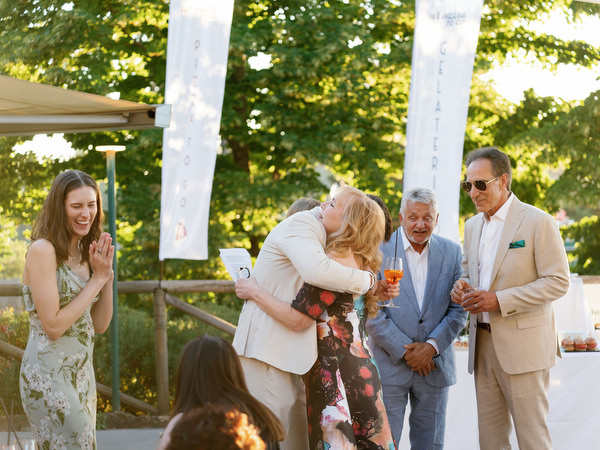 Groom thanking family and friends during Florence welcome event