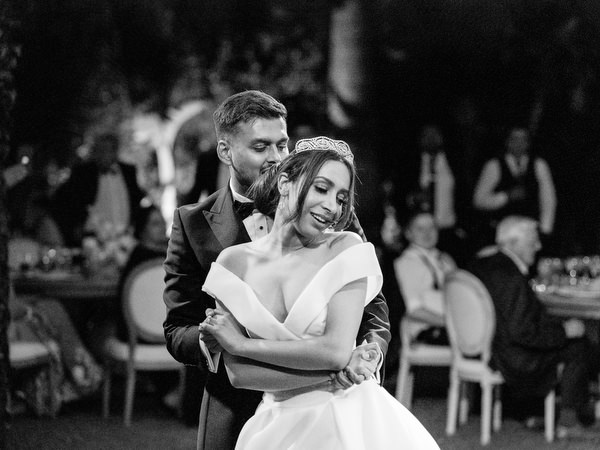 Black and white photo of wedding first dance