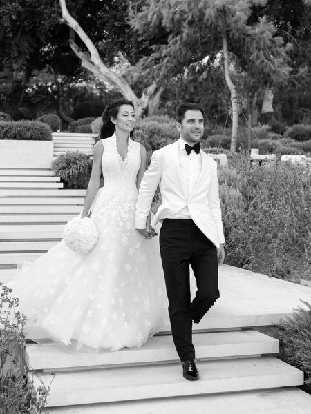 Classic newlywed portrait during a luxury destination wedding in Athens