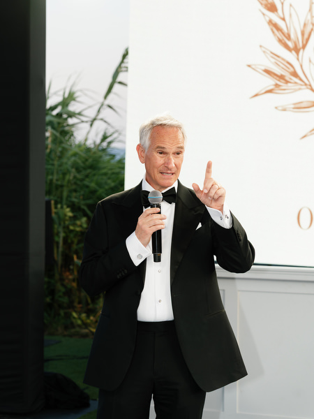 Father of the bride giving emotional speech during luxury Athens Riviera wedding reception.
